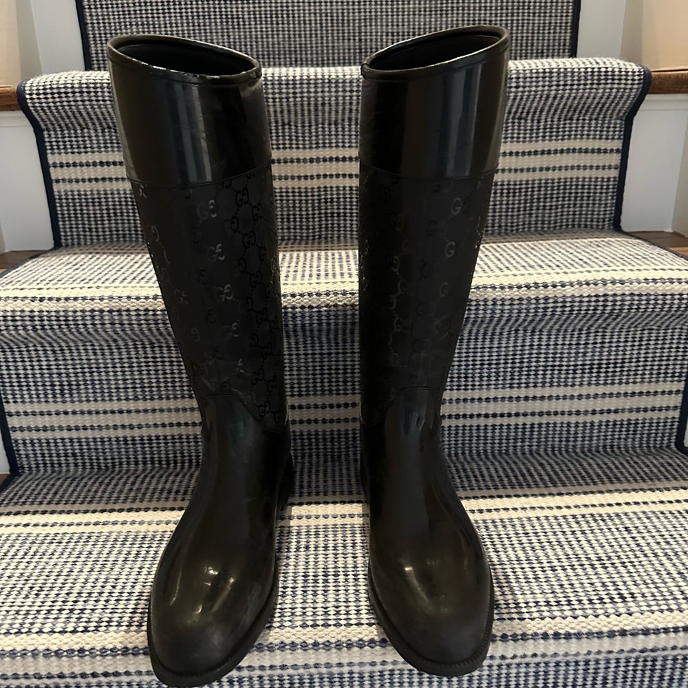 Women’s Gucci black rain boots size 39